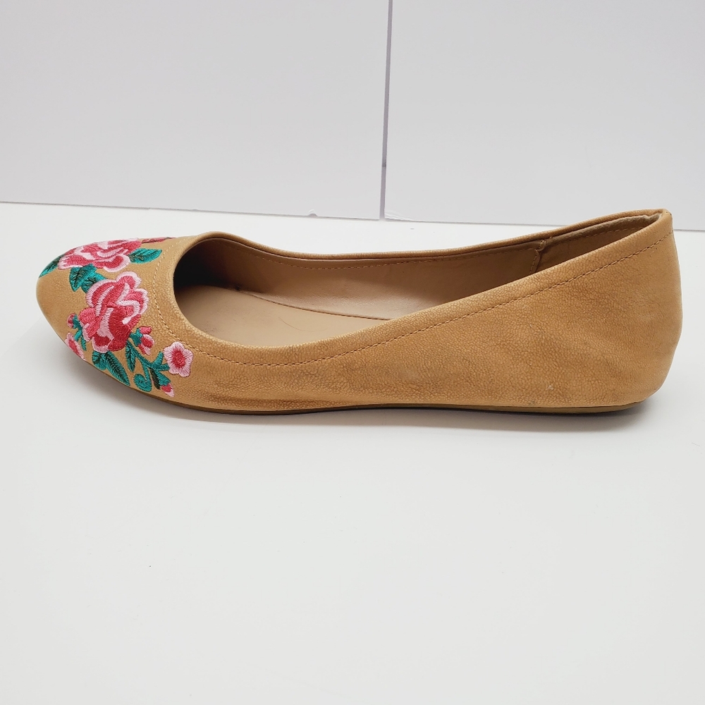 Pioneer Woman Embroidered Tan Ballet Flat Shoes Size 8 - Picture 3 of 11